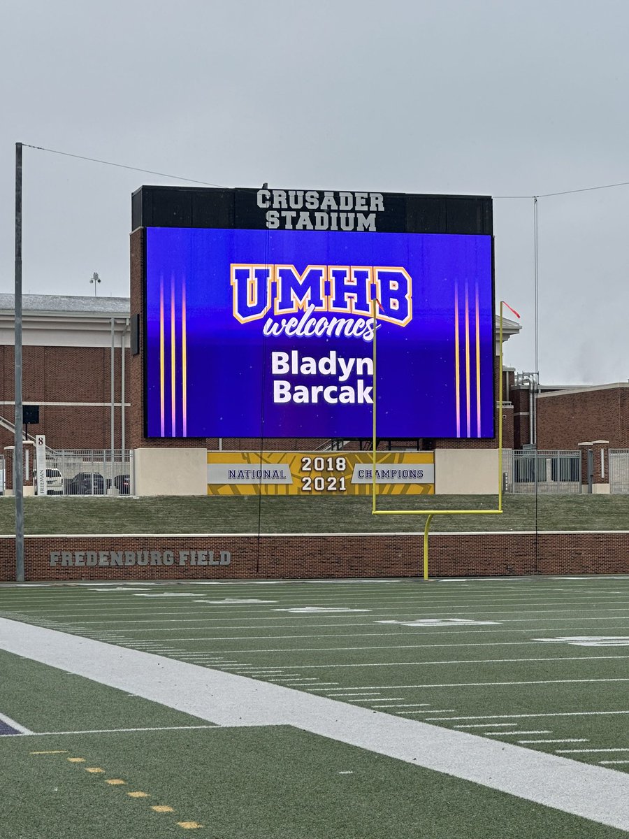 I had a great official visit <a href="/CruFootball/">UMHB Football🏈</a> ! Thank you to coach Bear for the invite and the rest of the UMHB staff for having me! <a href="/rtxtigers/">Rockdale Tigers</a>