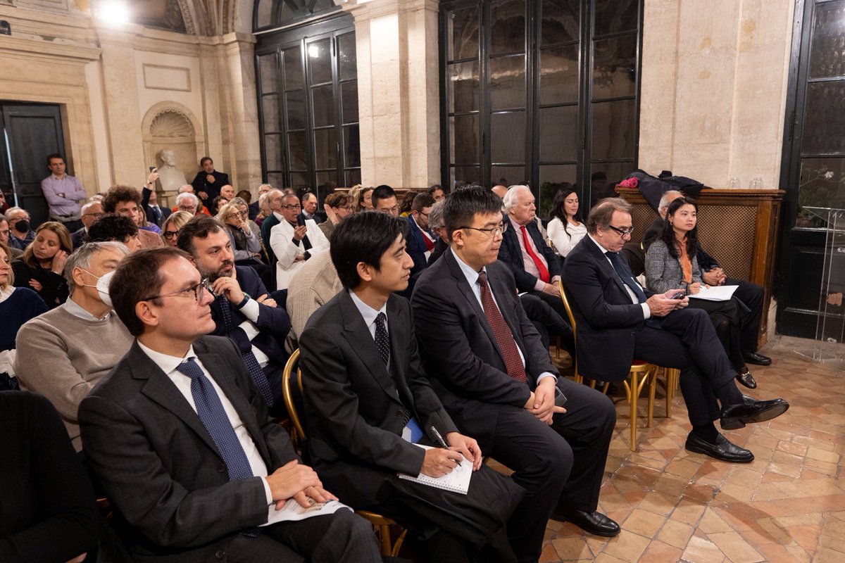 La Dante ringrazia relatori, ospiti e pubblico del convegno di studi "Le meraviglie del mondo. Lo straordinario viaggio di #MarcoPolo in #Cina" tenuto ieri a Palazzo Firenze.

La registrazione dell'evento è disponibile su  dante.global.

📸 Alessandra Sforza.