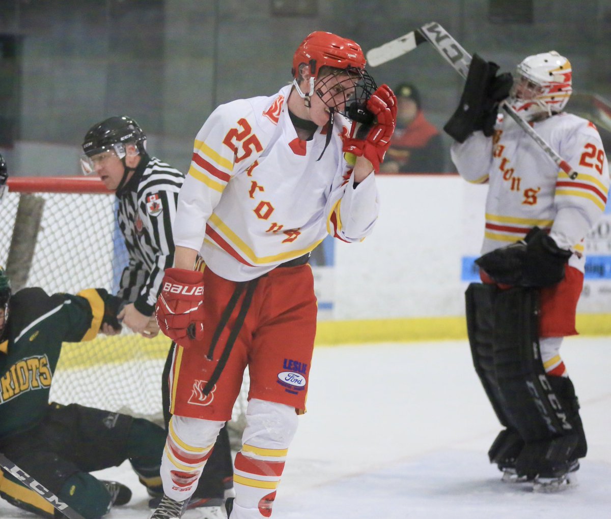 HanoverBarons's tweet photo. Pics from last night are here!
📸: In The Moment Photography
(Stay tuned more to come from BK Photography as well) Thanks guys! #BaronsWin https://t.co/WD6yCUm1pj