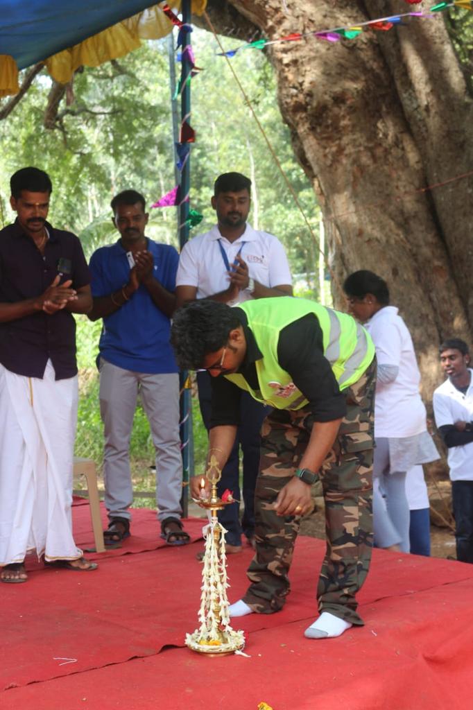 UnityofYouth's tweet photo. 🌟 Inauguration kicked off with the soulful  தமிழ்த்தாய் வாழ்த்து . Mr. Vijay, founder of Unity of Youth Foundation, introduced UOY committee members, shedding light on their roles. The event  followed by Dr. Saravanan's insightful speech on the impactful work of the UOY. https://t.co/Q5FfIAyHFG