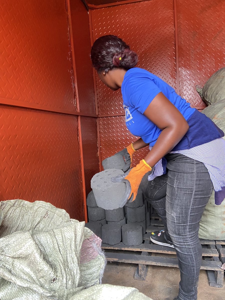 barbra_nantongo's tweet image. Certainly! If you're in Kitemu-Masaka road or nearby, don't forget to place your orders or check out our new outlet next to the stage. We've got #briquettes and #honeycomb products waiting for you! @smartkitchenug
