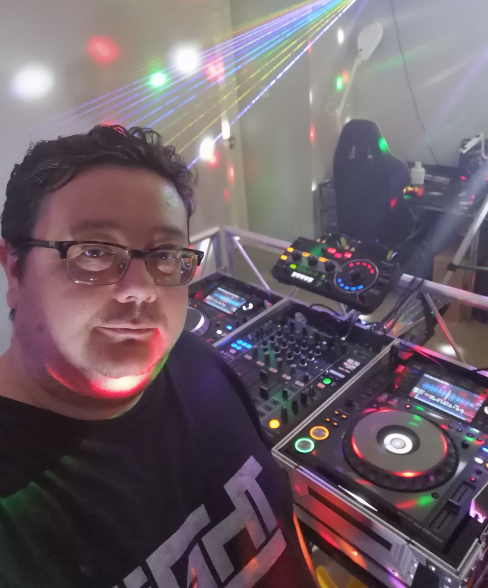 Light2mix's tweet photo. Join me tonite for a kickstart of some of my 📷 tunes discovery in 2024, played at 'Power of Synth'. Let's turn it up 📷
On the menu: Only Amazing Trance.
See you all there !
I'm starting around 20.30BST/21.30CEST
Main stream
https://t.co/p76iE77ZMm https://t.co/9cKAnNKeQO