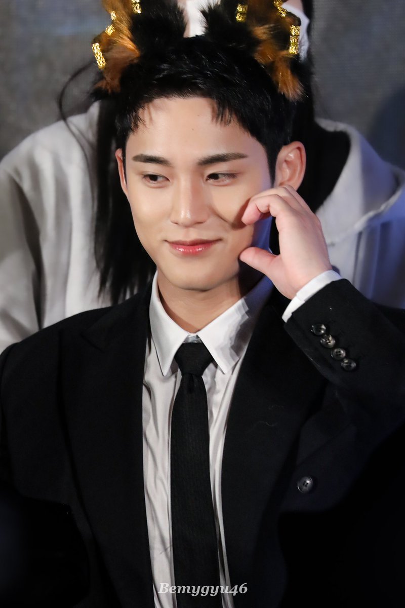 240118 YZY IN MACAU
#민규 #MINGYU 
#세븐틴 #SEVENTEEN