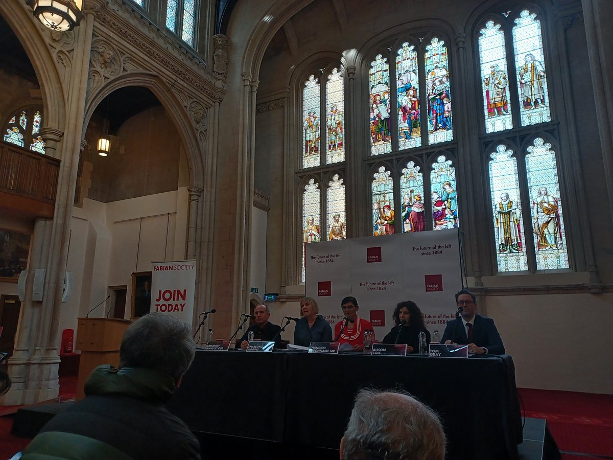 Fascinating & inspiring panel on arts and culture #plansforpower @thefabians annual conference. The Tories have shown themselves to be indifferent & intentionally philistine when it comes to the arts. @ThangamMP's enthusiasm & knowledge of industry are a real cause of optimism.