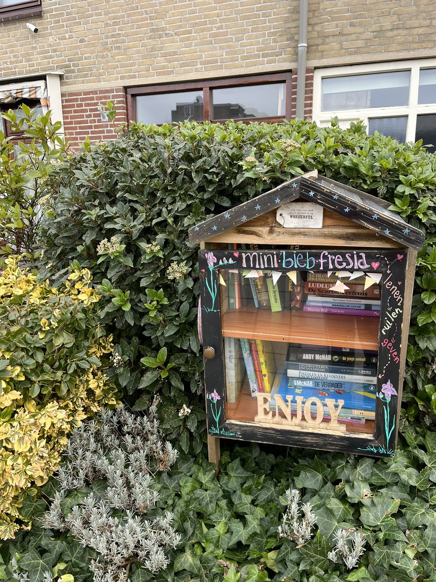 📍De Molenwijk, een prachtig stukje Katwijk.
💶 Maar wel hoog tijd dat we eens gaan investeren in goede voorzieningen en daar vragen mensen ook veel naar.
🏘️ <a href="/MatthijsvTuijl/">Matthijs van Tuijl 🌹</a>: ‘Als PvdA willen we snel een nieuw wijkgebouw realiseren, helaas wacht het college hier veel te lang mee’