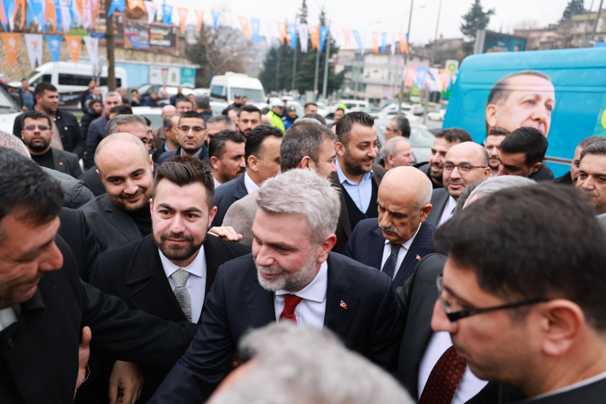 eskigunharun's tweet photo. Büyükşehir Belediye Başkan Adayımız Sayın @firatgorgel Başkanımızı Kahraman Şehrimizde karşılamanın ve bu güzel güne tanıklık etmenin mutluluğunu yaşıyorum.

Rabbim yolunu açık eylesin Başkanım.
#HazırızKararlıyız https://t.co/IgV77dwKCH