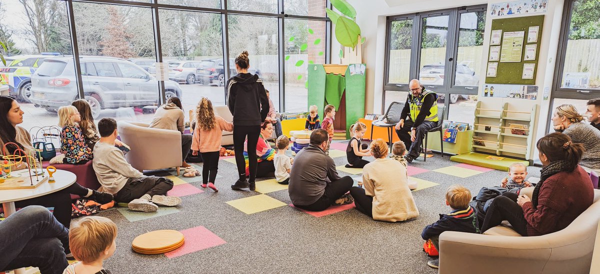 moultonconnect's tweet photo. Community vibes in action! 🚔 Our local policing team bringing smiles to our neighbourhood with a recent police surgery and storytime. Kudos to these friendly heroes, (shout out to Kev &amp; Lee!) always connecting with the community, especially the little ones! 👮‍♂️📚 @DaventryPolice https://t.co/3m36AcIMR0