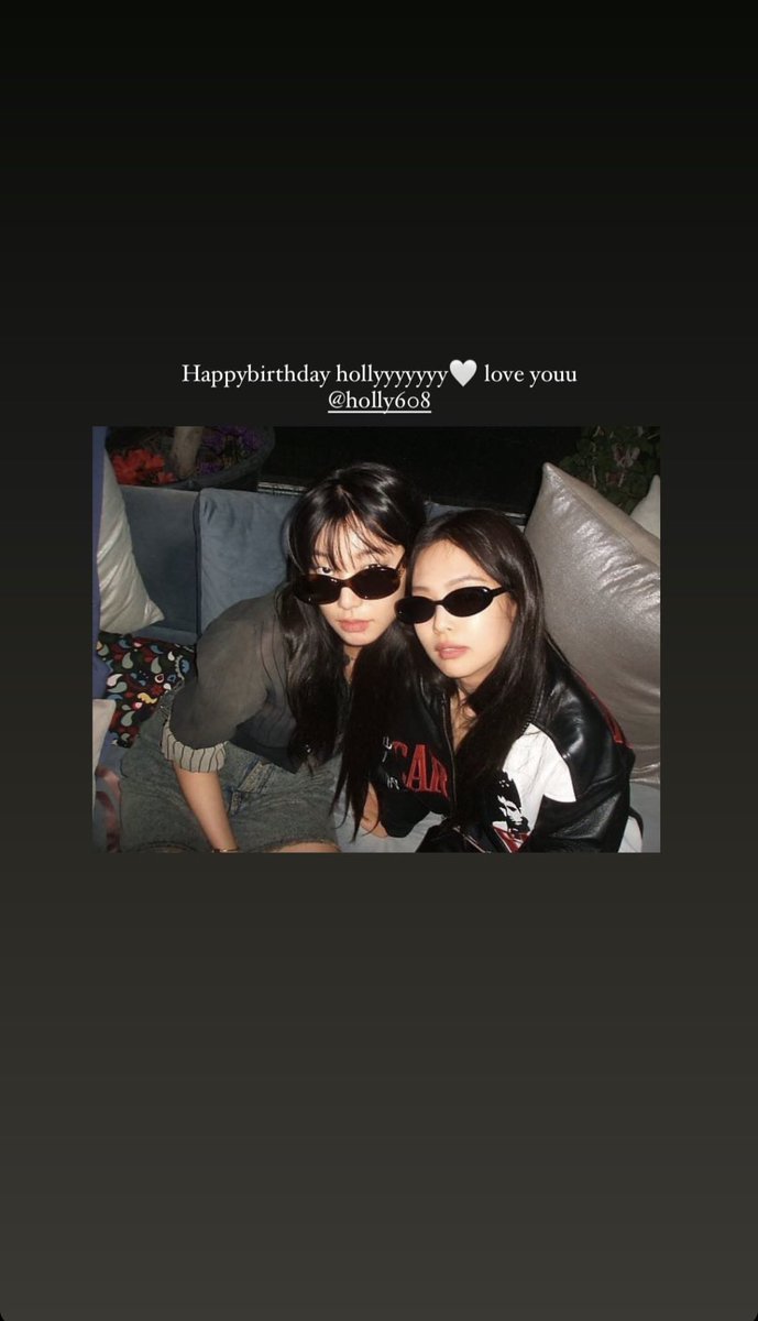 LEEHOJUNGTHFANS's tweet photo. 240120 — คุณโฮจองจากอินสตาแกรมสตอรี่คุณเจนนี่ 

“Happybirthday hollyyyyyyy 🤍 @ / holly608 love youu”

#이호정 #LEEHOJUNG #อีโฮจอง https://t.co/CnBOpqXwZ4