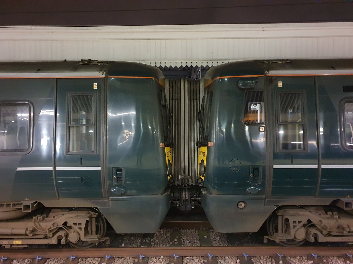 JamesTGlossop's tweet image. 2 GWR Class 387s (387157 &amp;amp; 387148) seen at Paddington on the 6th January 2024. (06/01/2024) #Paddington #GWR #Class387 #Electrostars #London