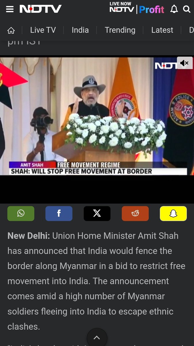 JohnnyMeetei's tweet photo. Bloodyhood CM @Lal_Duhoma was expecting PR to be imposed by center in #Manipur, today he got a #TIGHTSLAP from @AmitShah announcing FMR to end & border Fenced to stop #CrossborderTerrorism & #Drugtrafficking by #ChinKukiZo Terrorists.@NBirenSingh Rocks,Lalu shit in pants.
#Modiji https://t.co/xA0MLVck9E