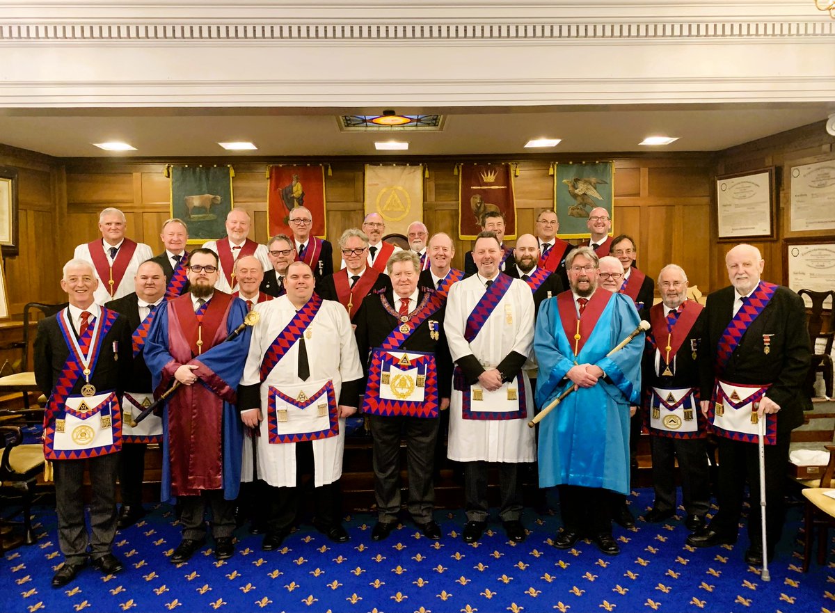 The Chapter of St Cuthberga No. 622, which has been meeting at Wimborne since 1864, conducted a double exaltation this week. No one can recall the last time this happened in the Chapter.
facebook.com/dorsetfreemaso…