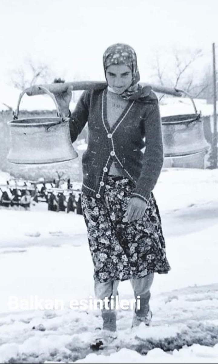 Bizlerde bu kışları gördük yaşadık şimdi nerede o günler.