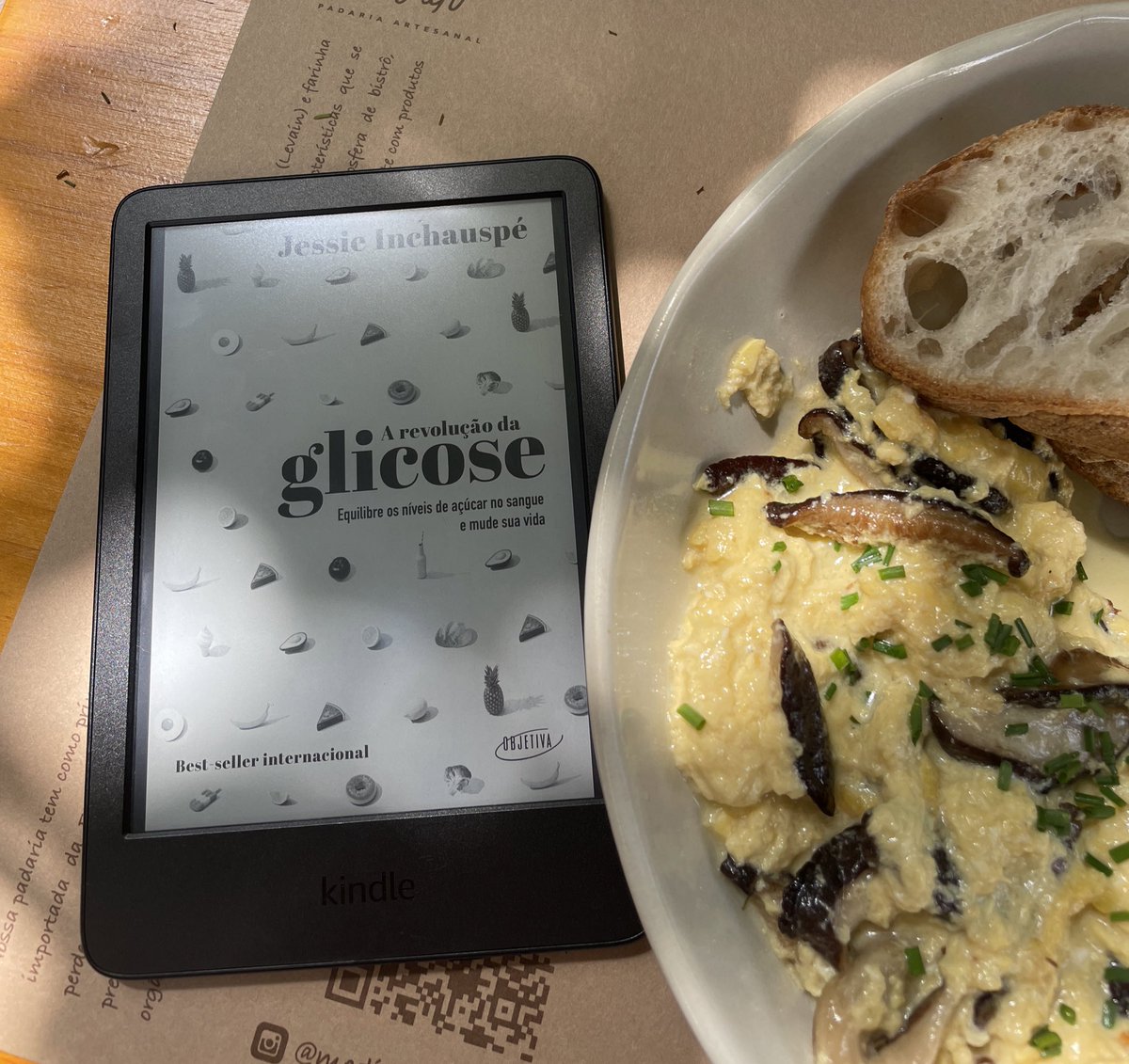 RefugioBitcoin's tweet image. Entrei na bolha do controle das curvas de glicemia através desse livro, alguém mais??????