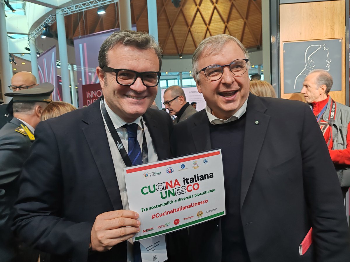 EdTroiano's tweet photo. Dal #Sigep @IEGexpo di #Rimini fiera rilanciata la campagna per #CUCINA ITALIANA #UNESCO
Con Vice Presidente Senato Gian Marco @giamma71  Andrea @BabboBabbi gia' Direttore Enit Salvatore #DeRiso e Nicola Fabbri Ad @Fabbri1905
@sassi_mario @marcoforc @ChefCirciello @pino_zuliani https://t.co/1FFqzraxTU