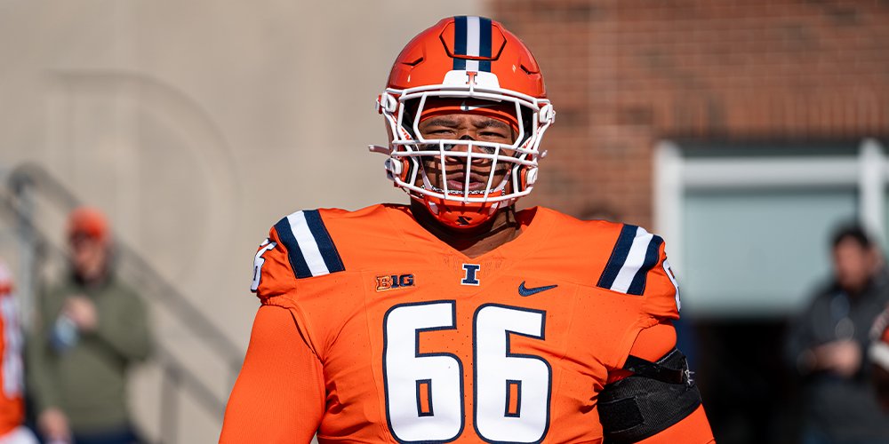 Good luck to <a href="/nicario2/">Nicario Harper</a>, @ddaxx6, <a href="/TariqueBarnes/">Rique</a> and <a href="/Slaughter66_/">Jordyn</a> in the <a href="/TropicalBowlUSA/">TRILLION TROPICAL BOWL</a>!

#Illini // #HTTO // #famILLy