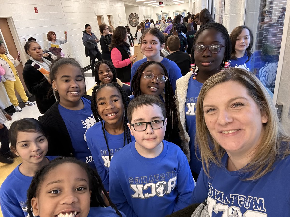 It’s Reading Bowl time!! -#hrrb #MustangsRock #TeamMustangs  #WinningForKids @allisonfoles @nickieducate @missasu98  @drattenyascott @HenryCountyBOE