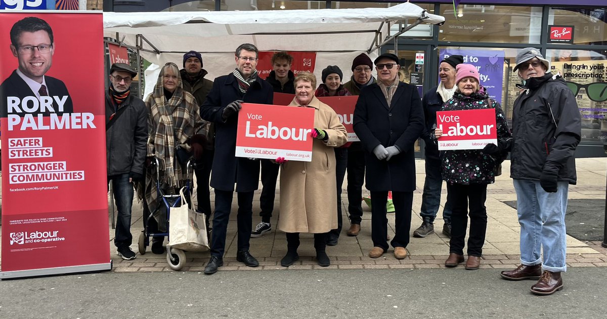 Rory_Palmer's tweet photo. Great to be in Hinckley this morning.
Lots of people telling us they are utterly fed up with the Conservatives.
Strong and positive support for our @UKLabour plans to get more police into communities to make our streets safer #Rory4PCC #VoteLabour https://t.co/lyipZoeMEE