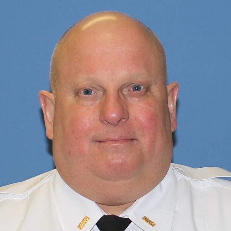 Today, the Suffolk PBA takes time to remember the life and legacy of Lt. Robert Van Zeyl, who passed 3 years ago on this day from COVID-19. Since joining the department in 1985, Lt. Van Zeyl has been known as a professional and caring leader. We extend our deepest condolences to…