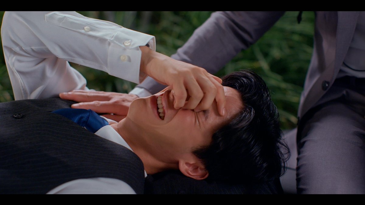 GMMTV's tweet photo. เป็นครั้งแรกที่มีคนมาช่วยยืนยันว่าทั้งหมดที่การันต์ได้มา ไม่ใช่แค่เพราะหน้าตา

#CherryMagicTHep6
@Tawan_V @new_thitipoom https://t.co/WGyAJEtYvJ
