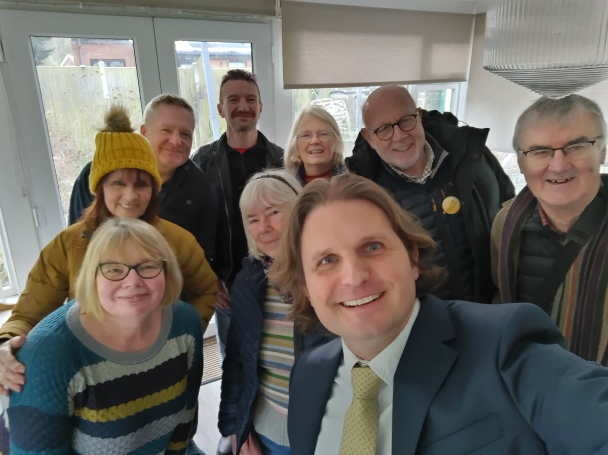 It's starting to feel like a general election campaign! 🔶🔶 Thank you so much to everyone who has come out today in Mundesley - great response. 🔶🔶