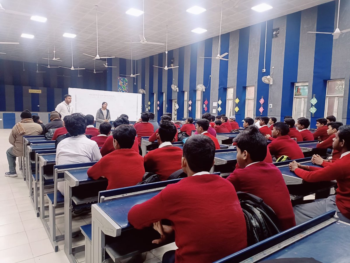 #volunteer YOUTH FOR SEWA has conducted career guidance Session for 100 students of Class- 10 th at SBV H block phase 1 Ashok vihar (07010106807) District-NW B Hos:- Mr.S.P Singh DURCC Mr. Pardeep Kumar CRCC: Mr. Sunil Kumar Date 20.01.2014