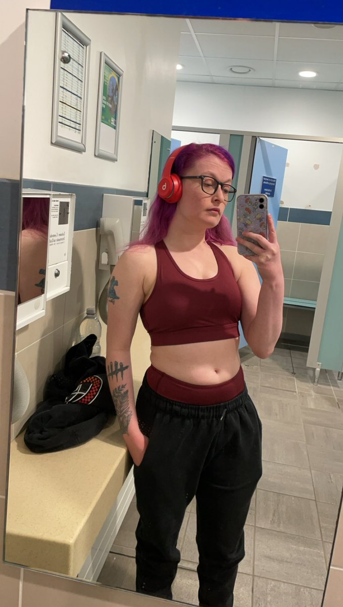 Feeling physical shit but I pushed 
Myself to the gym because I won’t let a missing chromosome stop me (di George syndrome) #digeorgesyndrome #gym #pullday