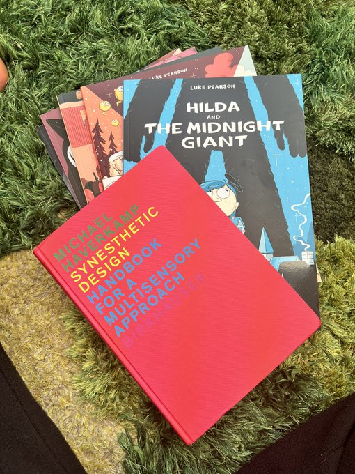 but in better vibes: last week two of my dear darling friends sent me surprise gifts 🥹🥹🥹🥹 https://t.