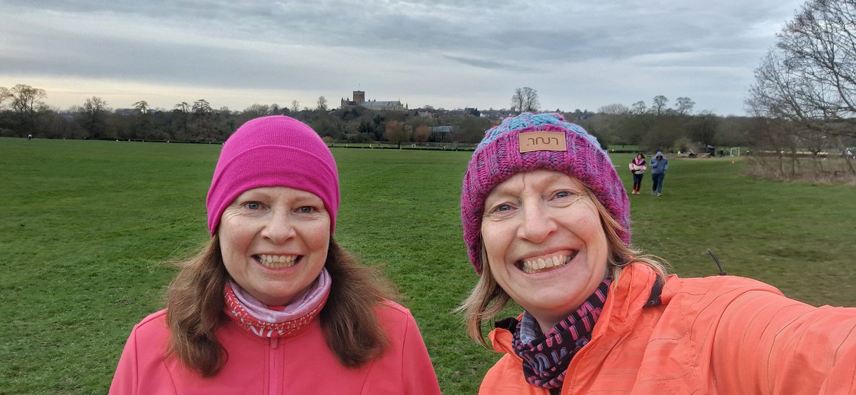 Perfect start to the weekend. Very hard ground was not made the trailshoes 🤣 @stalbansparkrun with @xanthehemmant for the first time in 2024! ##runningtherapy #sistersrunning
