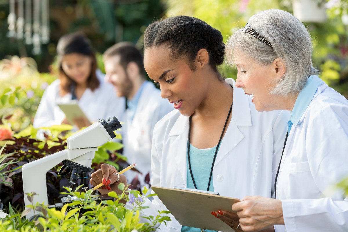 Effective mentorship is important for career development & advancement. #BIRCWH, a @NIH mentored career-development program, connects junior and senior faculty with a shared interest in sex differences research. More information is available at bit.ly/48VJBng.