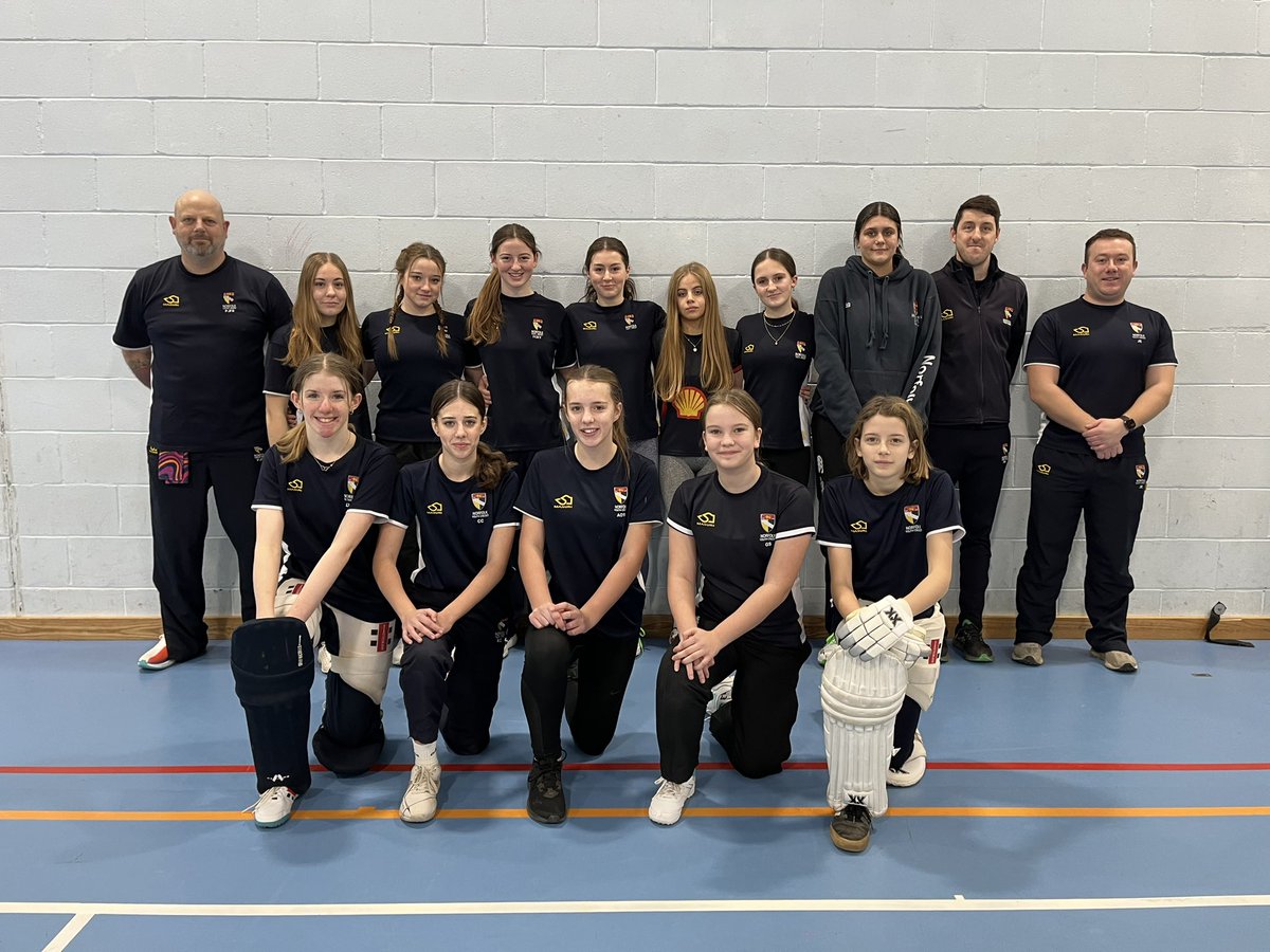 The Girls COE back in the swing of things this morning. 

#talentpathway #countycricket