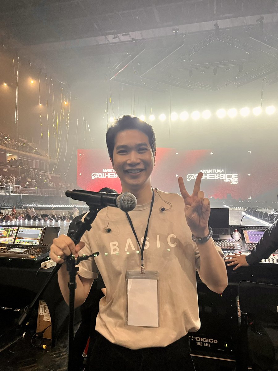 Polawat_news's tweet photo. กราบบบ อากาเซ่ทุกท่านที่ให้เกียรติส่งเสียงเชียร์ล่ามคนเน้ค้าบบบบ 🙏🐣 https://t.co/zqGJlZEqW2