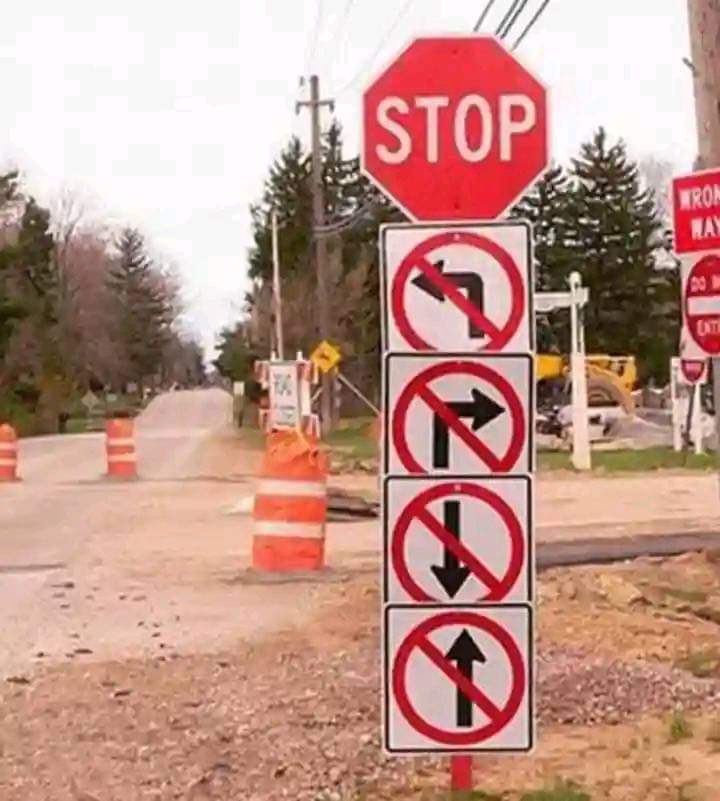 awesh's tweet image. Just implementing all the stakeholder feedback, no big deal. #DesignerHumor