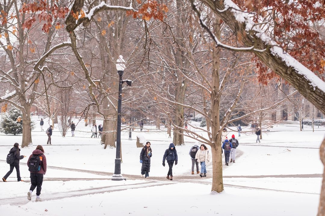 OhioState's tweet photo. A live look at today's snowy scene on campus! 📸❄️ https://t.co/kZF25EKujt