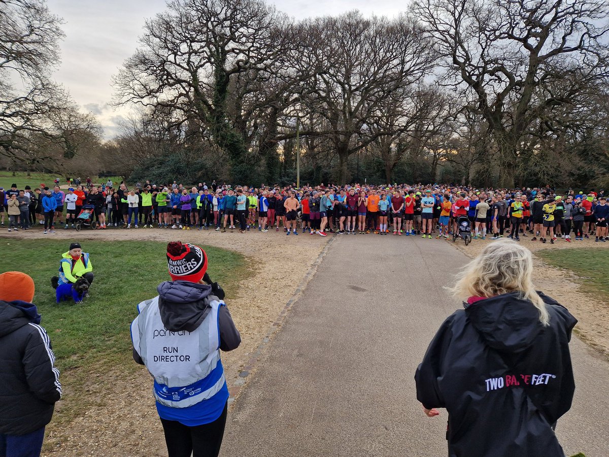 A slightly warmer morning (could you call it that compared to the freezing temperatures in the week 😊) saw just over 1k participants wind their way across The Common for your morning parkrun.

Massive thanks to RD Kate and our marvellous volunteers for co-ordinating the event.