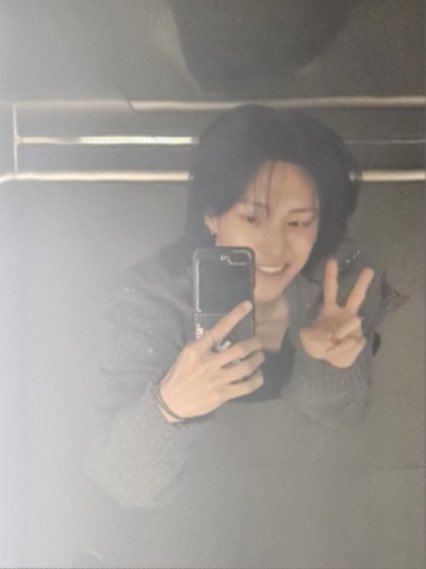 Blurry but hey, I’m Mr. Perfectly Wonbin.