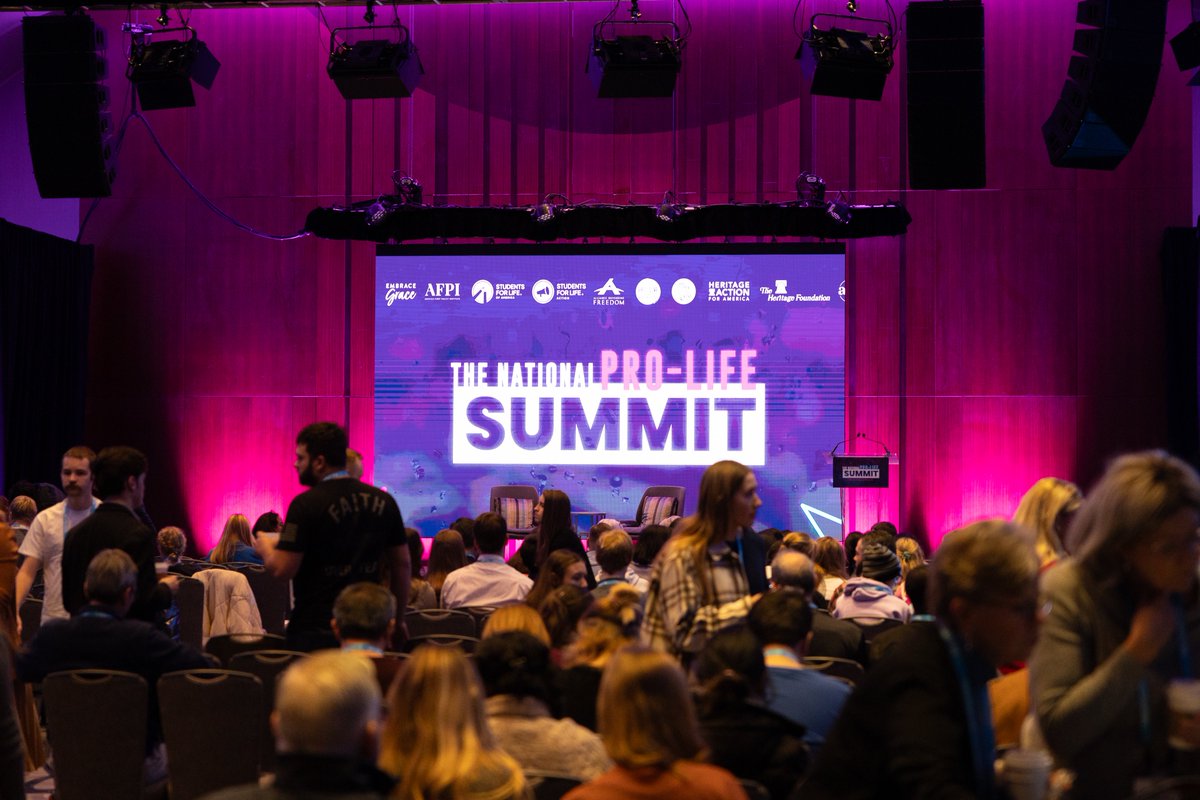 PatriotMobile's tweet image. The Patriot Mobile team is here bright and early at @StudentsforLife's National Pro-Life Summit!

As a pro-life company, we're proud to sponsor this incredible gathering equipping the next generation of pro-life advocates.

#prolifegeneration
#ProLife