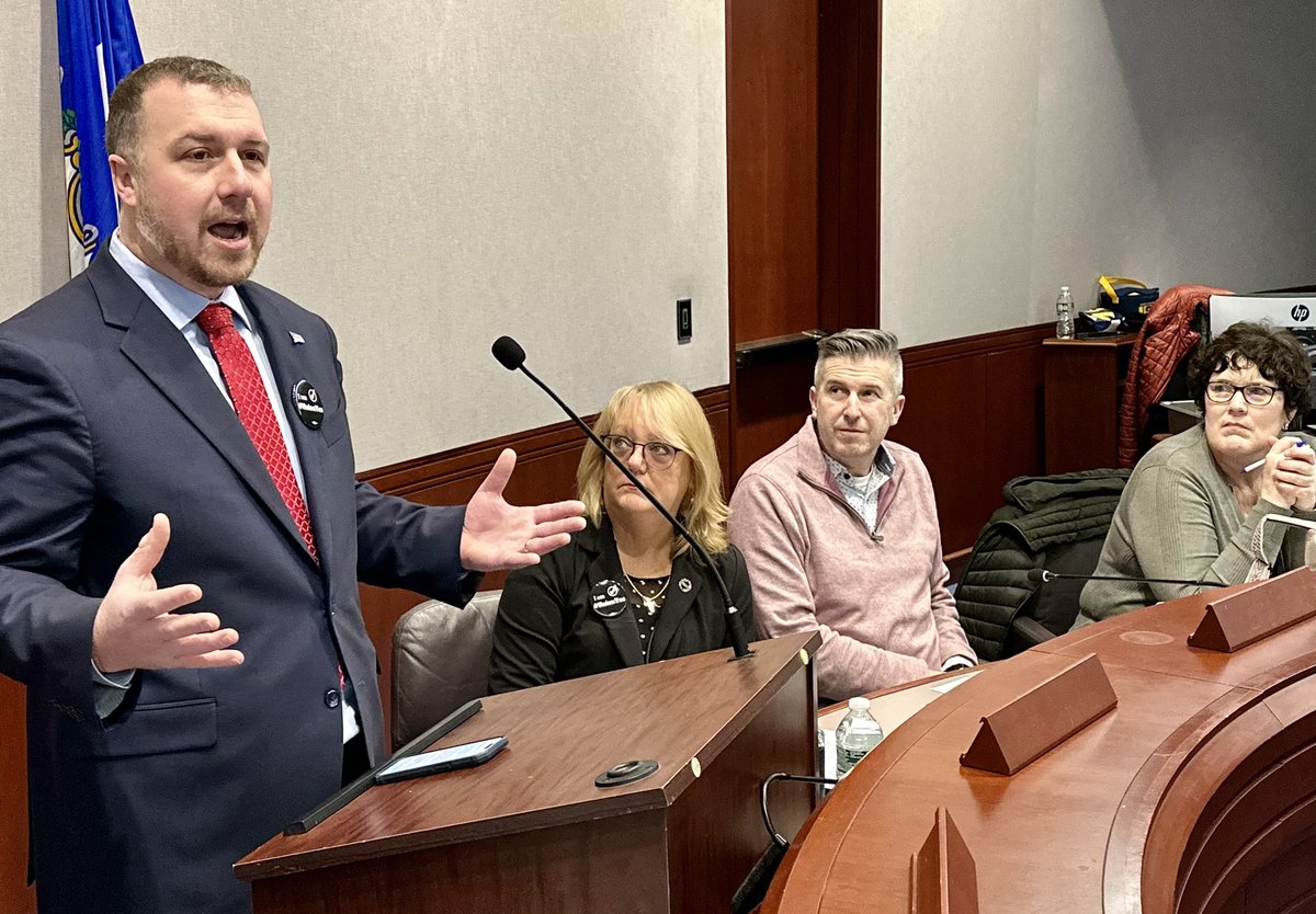 Connecting politics to policy @ConnAFLCIO prez @ehawthorne3 recognizes & congratulates #AFTCT leaders & activists for seeking elected ofc on 'labor is your neighbor' platform in '22 & '23. #AFTVotes  @AFTUnion @AFTteach @AFTHigherEd @AFTHealthcare @AFT_PE @PSRP_AFT @AAUP @AFLCIO