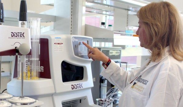 WeAreRIBio's tweet photo. #RIBioMember: @URPDI is a world-class teaching, training, & analytical development facility where researchers, students, & private partners come together to develop new #pharmaceutics and enhance the economic dev. of the pharma & #biotechnology industries. https://t.co/4hwE6hLTti https://t.co/rlibp8anNU