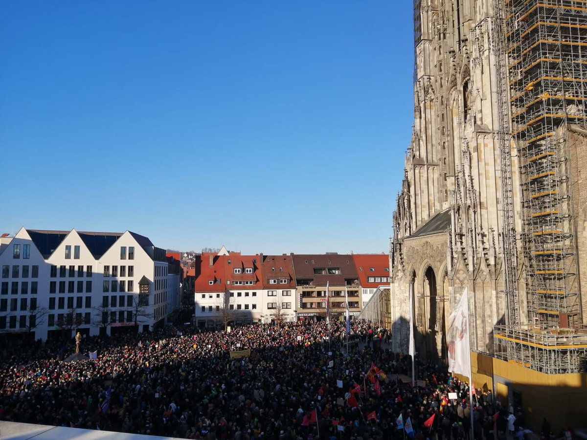 Ulm, Münsterplatz
#wirsindmehr #gegenRechts