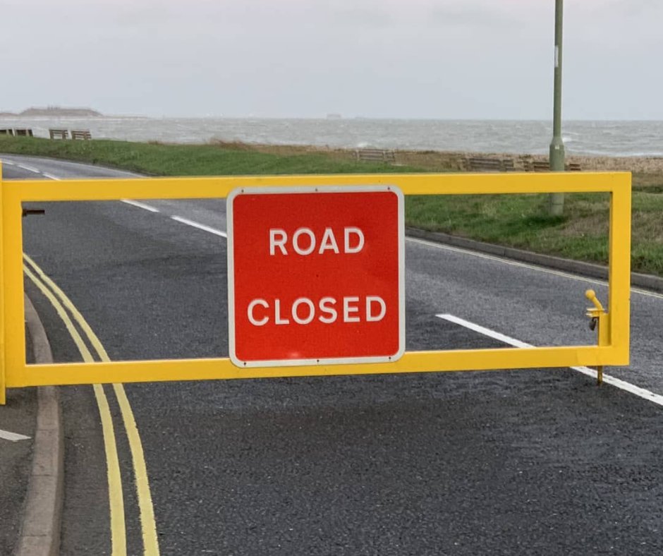 GosportCouncil's tweet image. 𝗦𝗧𝗢𝗞𝗘𝗦 𝗕𝗔𝗬 𝗥𝗢𝗔𝗗 𝗖𝗟𝗢𝗦𝗨𝗥𝗘 – 𝗦𝗧𝗢𝗥𝗠 𝗜𝗦𝗛𝗔
Please be aware that Stokes Bay Road will be closed from 5PM this Sunday (21/01/2024) and should reopen by midday Monday (22/01/2024).