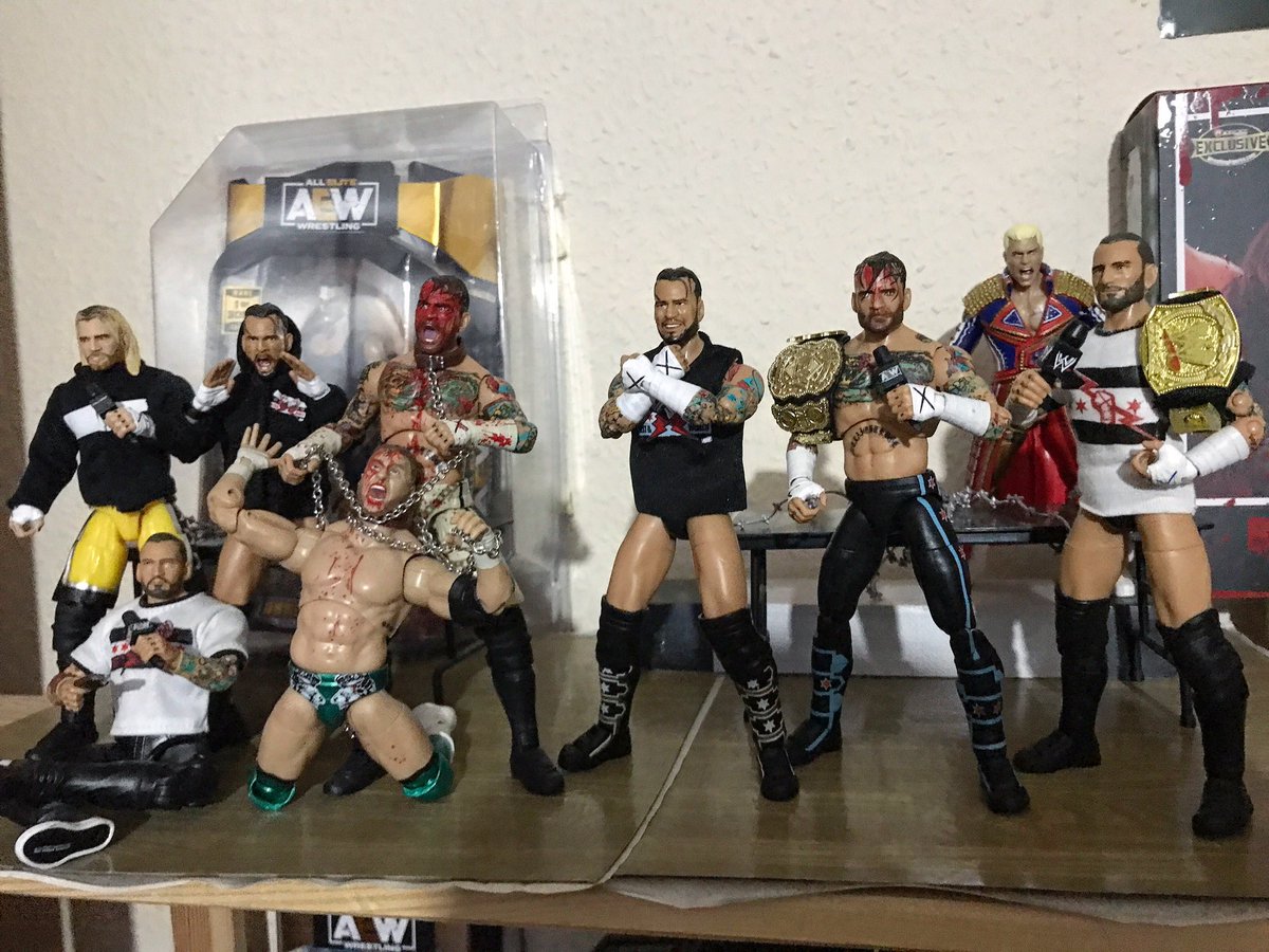 THJamie7's tweet photo. The CM Punk collection so far, finally got the Supreme. Now we wait for the WWE figures
#cmpunk #wwe #aew #figures #aewfigures #wwefigures #aewsupreme #aewbloodandguts #aewjazwares #aewcollection #wwecollection #wweelite https://t.co/nsVQZu6xp6