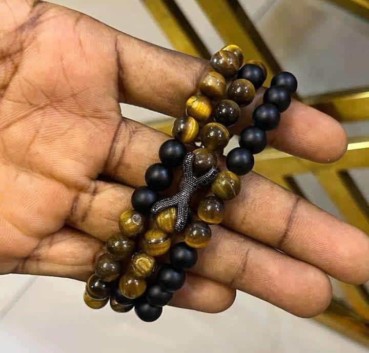 Stone beads N12000 each set of 4
N10000 set of 3

DM to order.
Payments validates order.

Location: Lagos
Nationwide delivery available ( delivery charges apply)

# gemstonebracelets