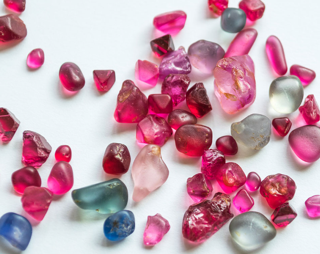 LauraMauricio13's tweet photo. 💎✨ Khám Phá Đẳng Cấp và Sự Quý Phái của Đá Spinel! #SpinelMagic 🌈🔍

🔮 Một Hành Trình Truyền Kỳ:
Đá Spinel không chỉ là một viên đá quý, mà còn là một hành trình khám phá về sự đẳng cấp và quý phái trong thế giới đá quý. 🌍✈️ #SpinelJourney

💫 Màu Sắc Đa Dạng:
Từ đỏ rực rỡ đến xanh biển bí ẩn, Đá Spinel đưa bạn vào một thế giới của màu sắc đa dạng và phong cách. 🎨🌟 #SpinelColors

🔍 Sự Quý Phái Của Đá Quý:
Spinel thường được chọn lựa cho những tác phẩm nghệ thuật và trang sức cao cấp, là biểu tượng của sự quý phái và tinh tế. 💍🌹 #SpinelElegance

💎 Tinh Hoa Tự Nhiên:
Khám phá vẻ đẹp tự nhiên của Đá Spinel, nơi nó được tạo ra từ những quá trình tự nhiên tinh tế và độc đáo. 🌿🌋 #NaturalBeauty

✨ Phối Hợp Sáng Tạo:
Thử thách sự sáng tạo của bạn với việc kết hợp Đá Spinel vào trang sức cá nhân. Mỗi mẫu trang sức là một kiệt tác độc đáo. 💎📿 #CreativeSpark

📸 Chia Sẻ Ngôi Sao của Bạn:
Chia sẻ những bức ảnh và câu chuyện về Đá Spinel của bạn. Hãy để thế giới thấy sự đẳng cấp và quý phái của nó! 🌠📷 #SpinelStories

🌟 #Spinel - Biểu Tượng Đẳng Cấp và Sự Quý Phái Trong Thế Giới Đá Quý! 💎🌌 #GemstoneMagic #PreciousSpinel