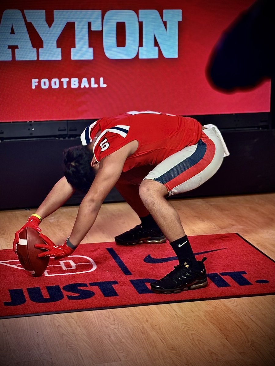 Extremely excited to announce that I am committed to the University of Dayton!! #goflyers 🔴✈️⚪️ <a href="/DaytonFootball/">Dayton Football</a> <a href="/TheChrisRubio/">Rubio Long Snapping®</a> <a href="/CoachHerstein/">Coach Herstein</a> <a href="/CoachCos16/">Sam Costantino</a> <a href="/TDAndrews4/">Coach Trevor Andrews</a>