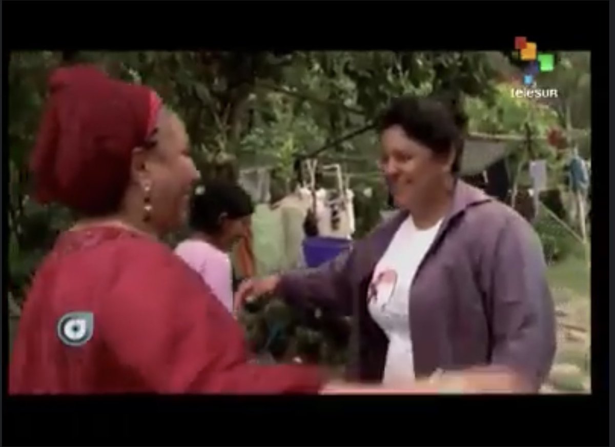 COPINHHONDURAS's tweet photo. El #COPINH lamenta el fallecimiento de la compañera, senadora colombiana #PiedadCórdoba. Mujer solidaria con el pueblo el lenca e incansable luchadora por la paz en #Colombia. 
Recordamos su solidaridad con la compañera #BertaCáceres en momentos de criminalización y persecución. https://t.co/bbP3D5eYJa
