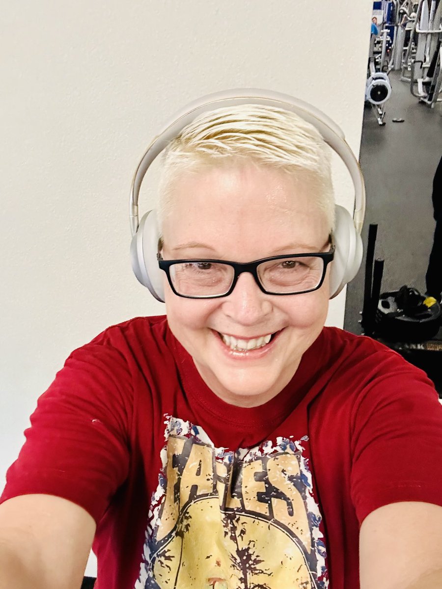 TKSaville's tweet photo. Dead lifts next. I normally don’t share this stuff, but I’m self-reinforcing getting my warrior mojo back at the gym. Long time comin’. #itsgettingbetter https://t.co/07750bvjjd