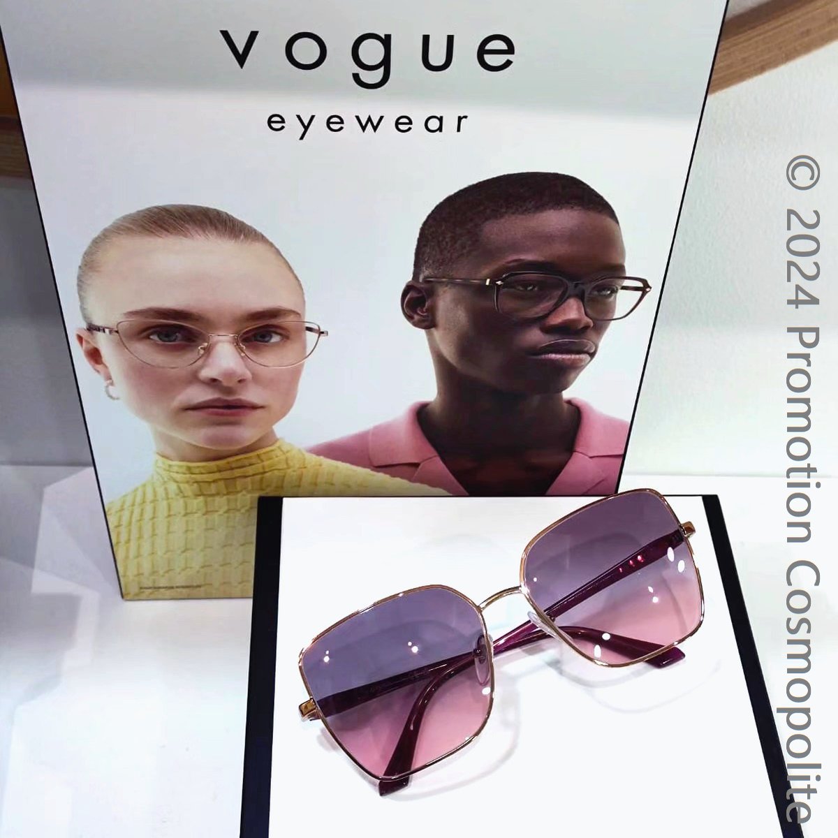 👓 Vogue Eyewear (@VogueEyewear) 🥰