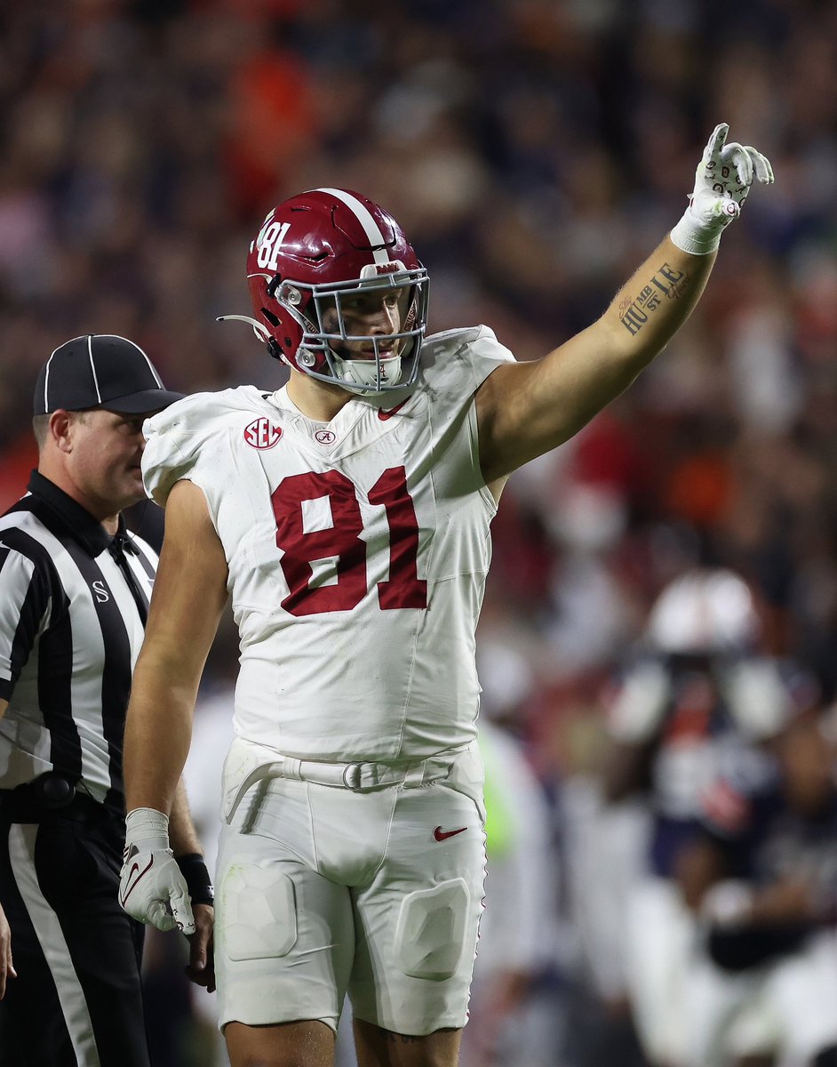 CjDippre's tweet photo. If you aren’t going up against the odds what are you doing right? RmfTR #rolltide https://t.co/wcHsb4v91T