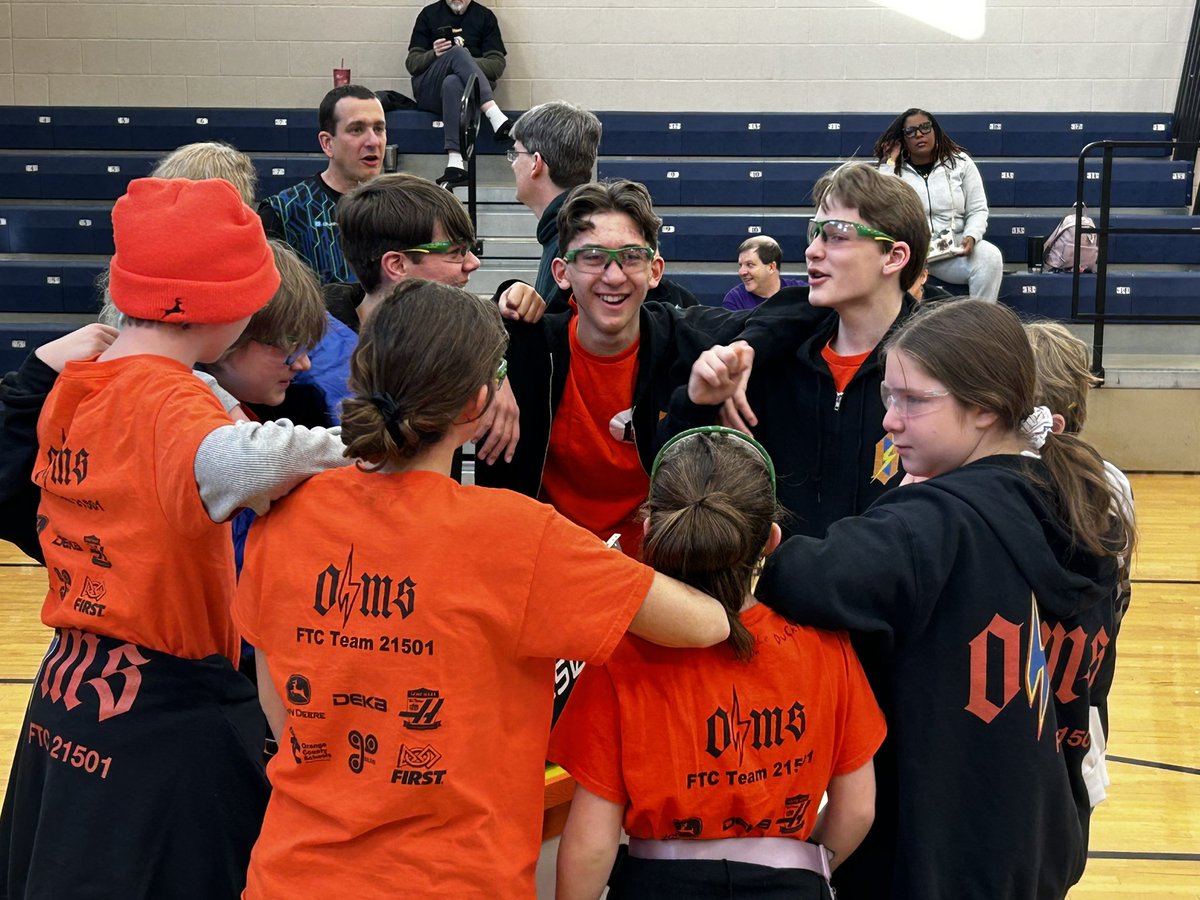 In the face of catastrophic failure, these middle schoolers continued fix and improve our robot through the day to finish 13/21. So proud of their work ethic. <a href="/OrangeCoSchools/">OrangeCountySchools</a> Thanks to our sponsor John Deere <a href="/PatrickOBarnes/">Patrick O. Barnes</a> #jdinspires