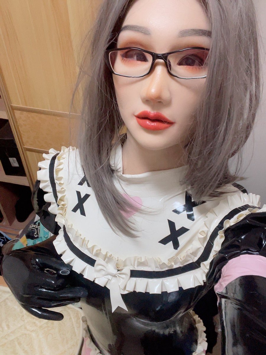 Loneliness__A's tweet photo. 穿胶好累😞但好好玩
#femalemask
#latex
#dreammask https://t.co/TKKIi7cY3Y